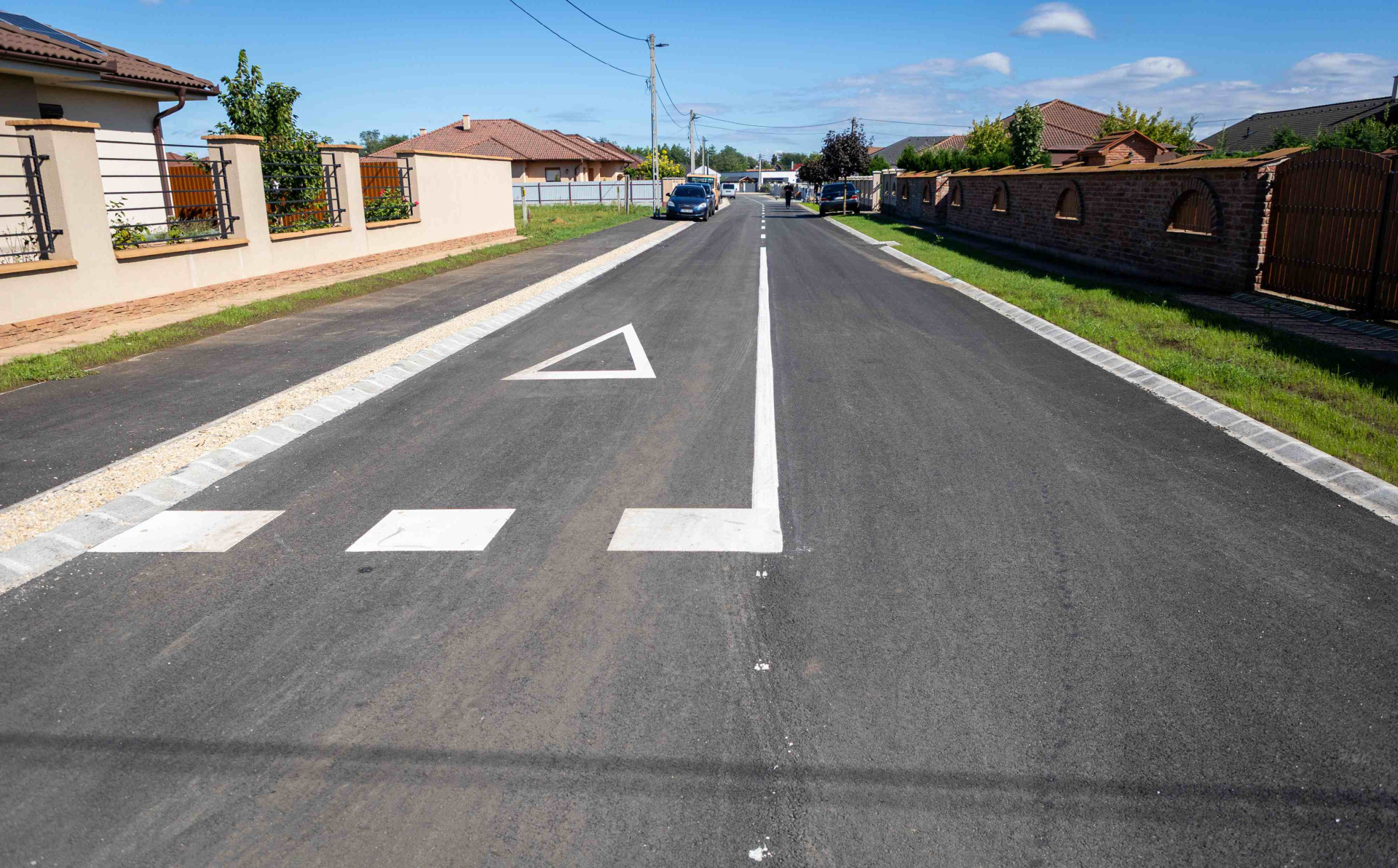 Befejeződött a Dézsa és a Hordó utca útépítése a Lencztelepen