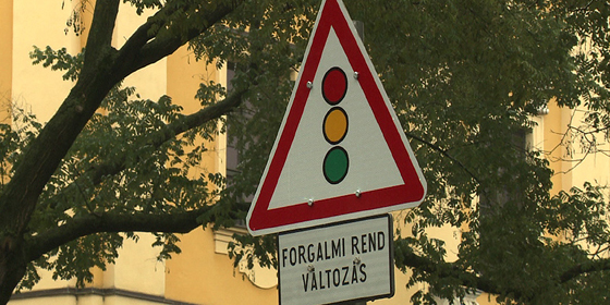 Már végig egyirányú a Kossuth utca