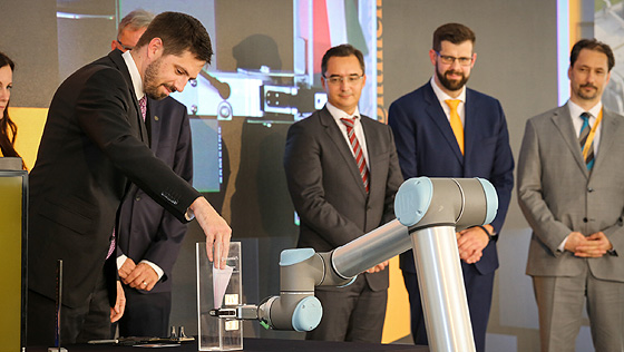 Indul a Continental debreceni gyárának építése