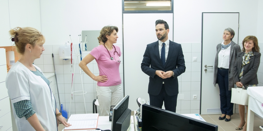 Nézzék meg, milyen szép lett a Füredi úti orvosi rendelő!