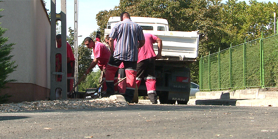 Most már végig aszfalt borítja a Kismarja utcát