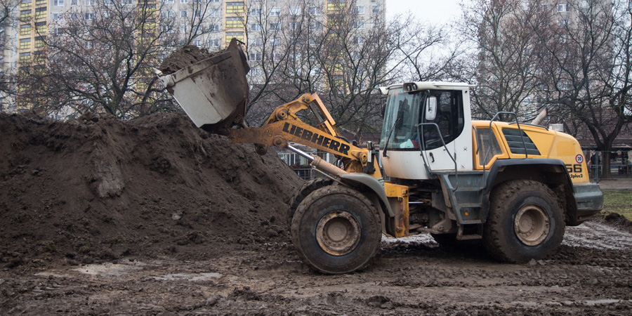 Megkezdődött az új, fedett piac építése a Tócóskertben