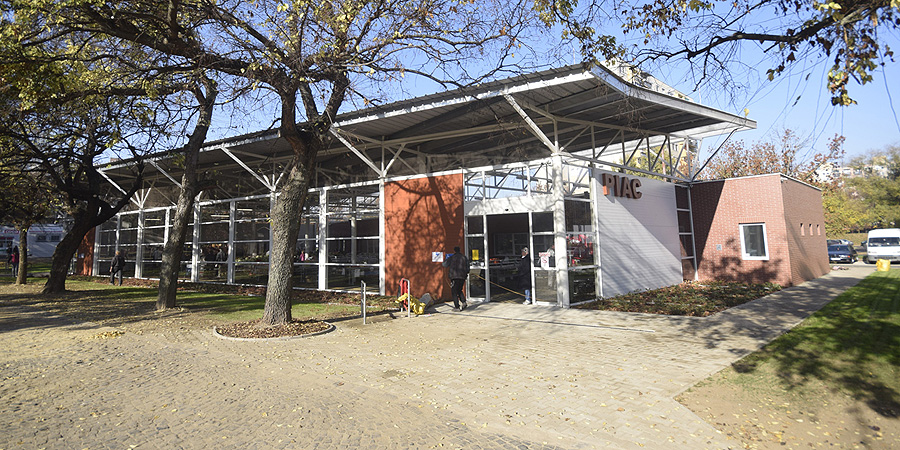 Szombaton már vásárolhatunk az új tócóskerti piaccsarnokban