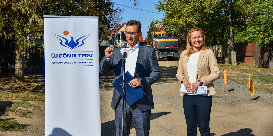 Három utcában kezdték el az aszfaltozást a Nagysándor-telepen