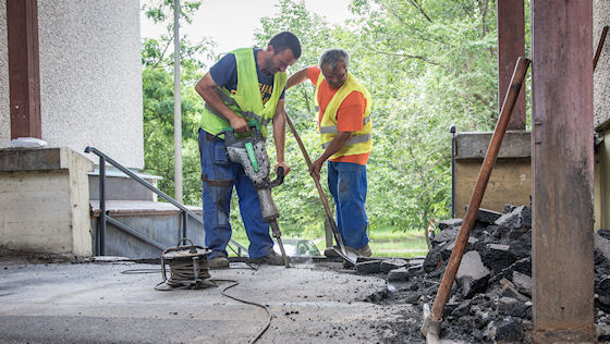 Járdafelújítás a Görgey utcán