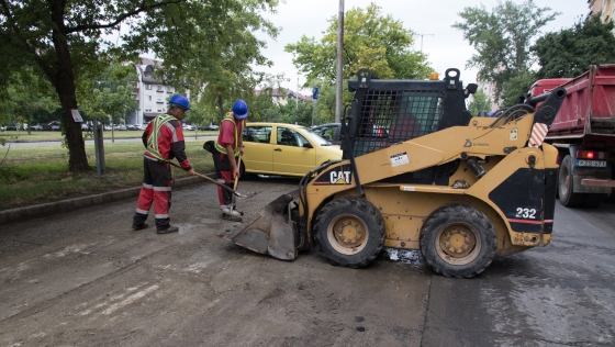 Új burkolatot kap a Derék utcai parkolók egy része