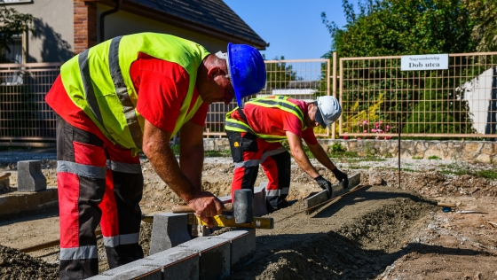 Szilárd burkolatot kap a Síp, a Dob és a Lant utca