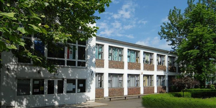 Felújítják a debreceni Dózsa György Általános Iskola épületét, megvan a kivitelező