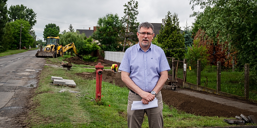 Új járda épül a Monostorpályi úton