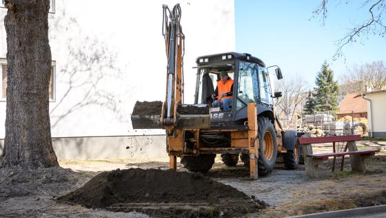 Kondiparkkal és játszótérrel is gazdagodik a Sóház