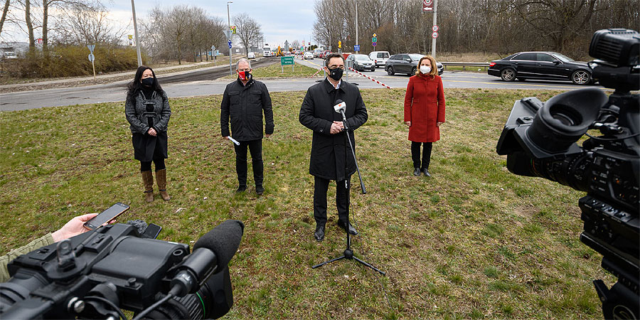 Megkezdődött a Balmazújvárosi úti kétsávos körforgalom korszerűsítése