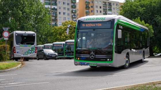 Megérkeztek az elektromos autóbuszok Debrecenbe